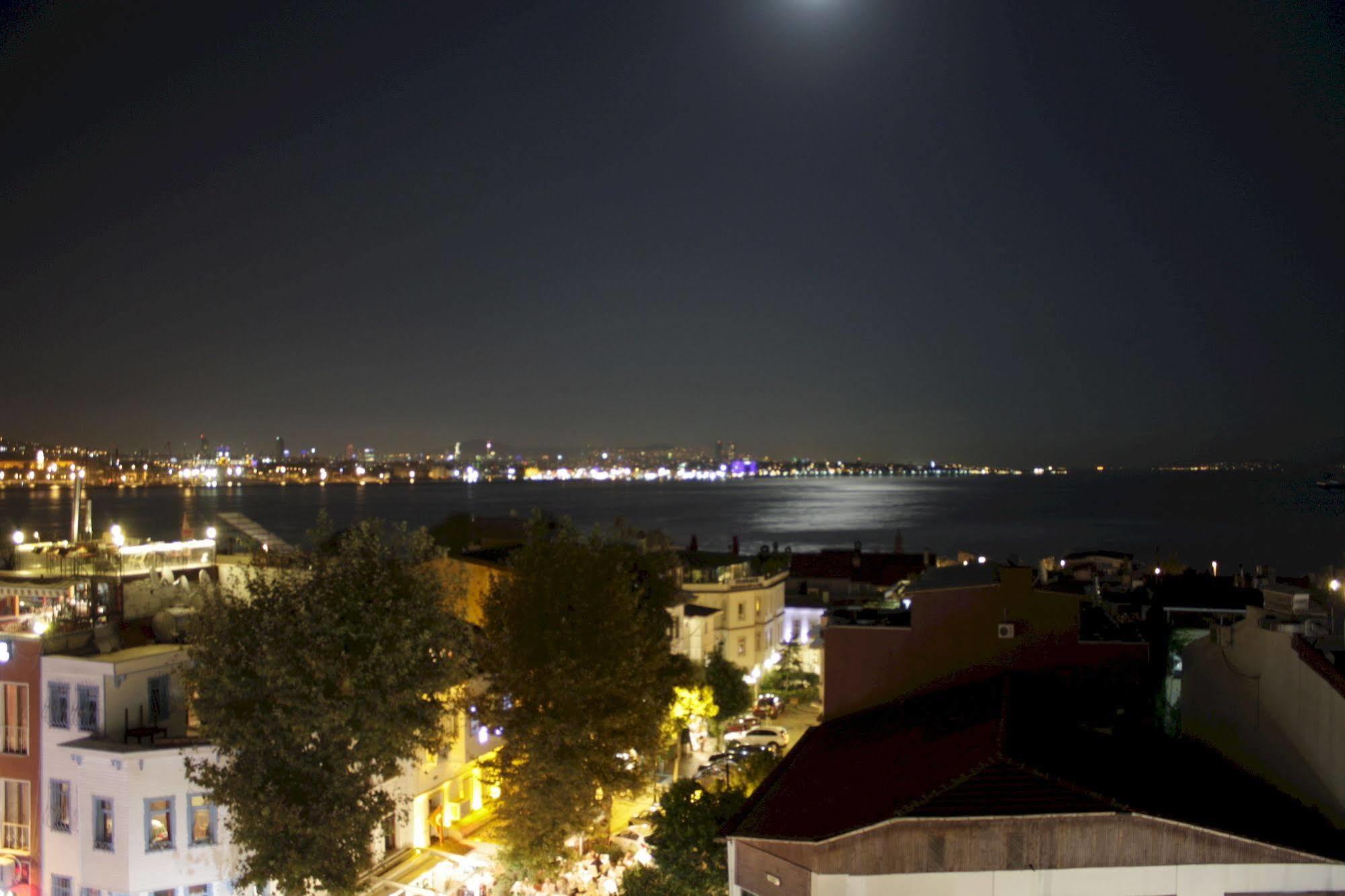 Nobel Hostel Istanbul Exterior photo